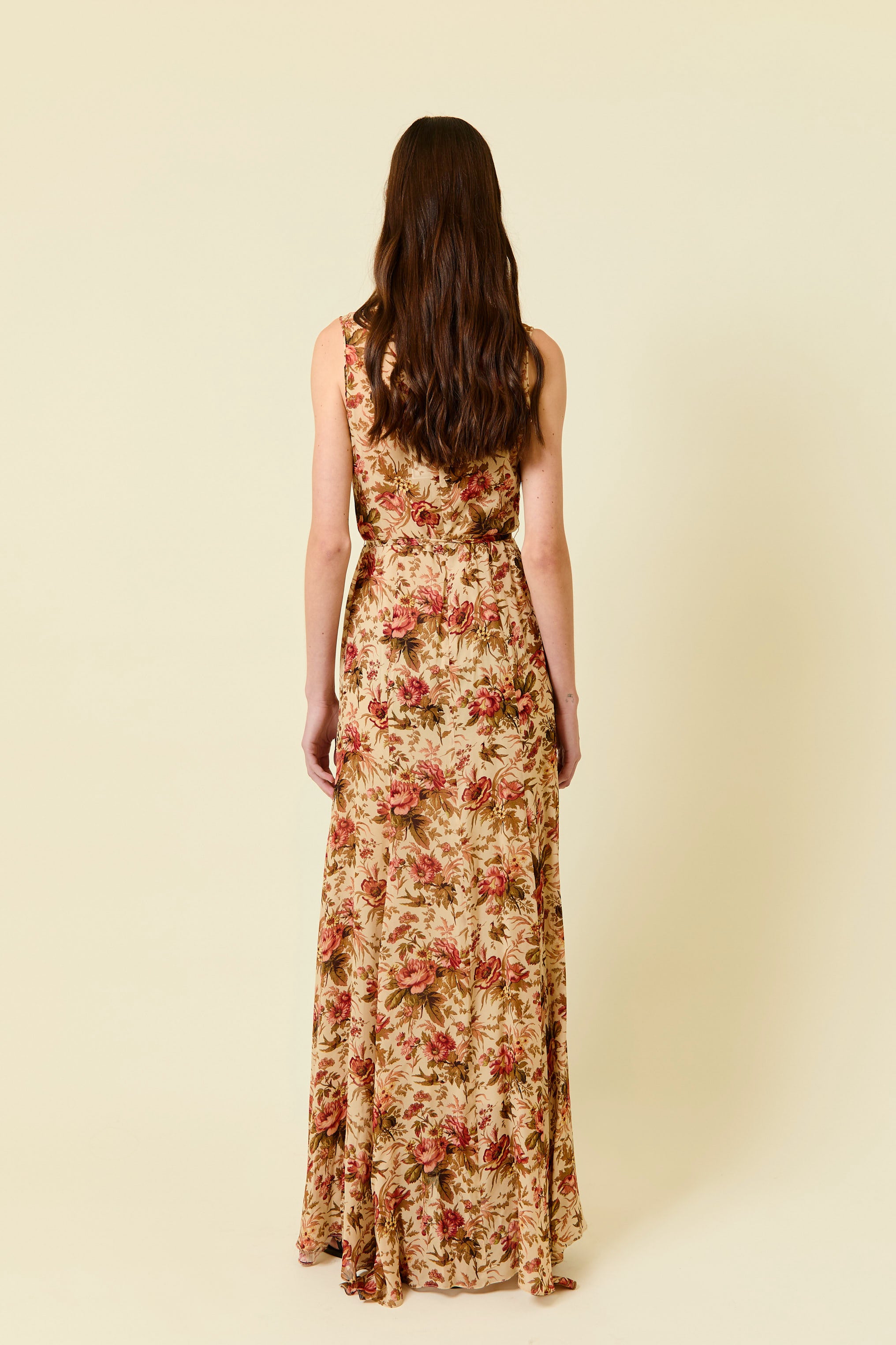 VESTIDO VIVIAN CAPA FLOR NUDE