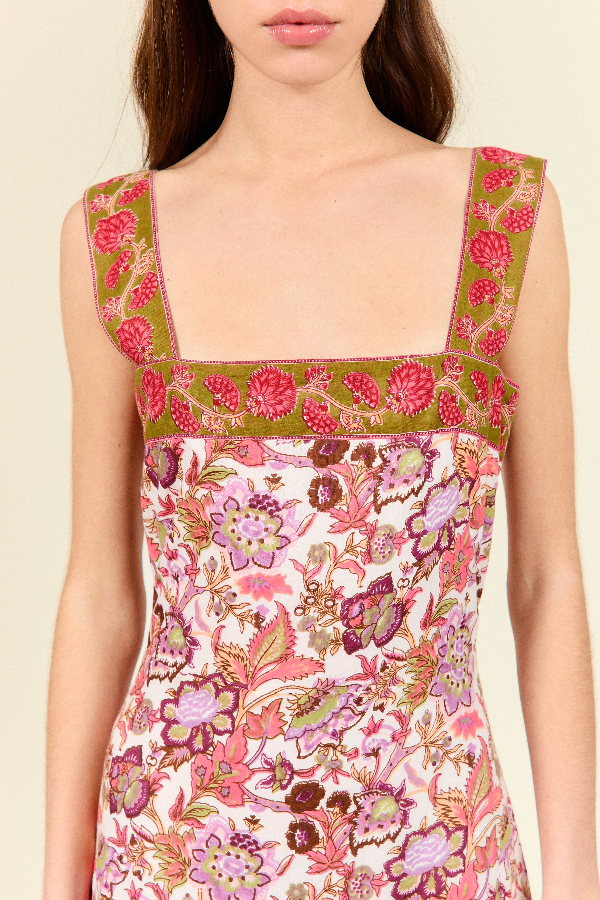 VESTIDO ZITA CORAL