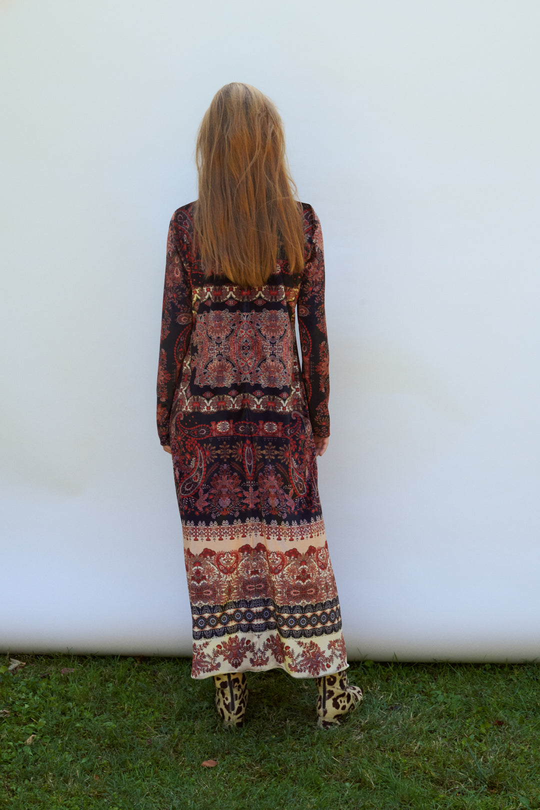 PRE ORDER VESTIDO TERCIOPELO PAISLEY NEGRO Y ROJO
