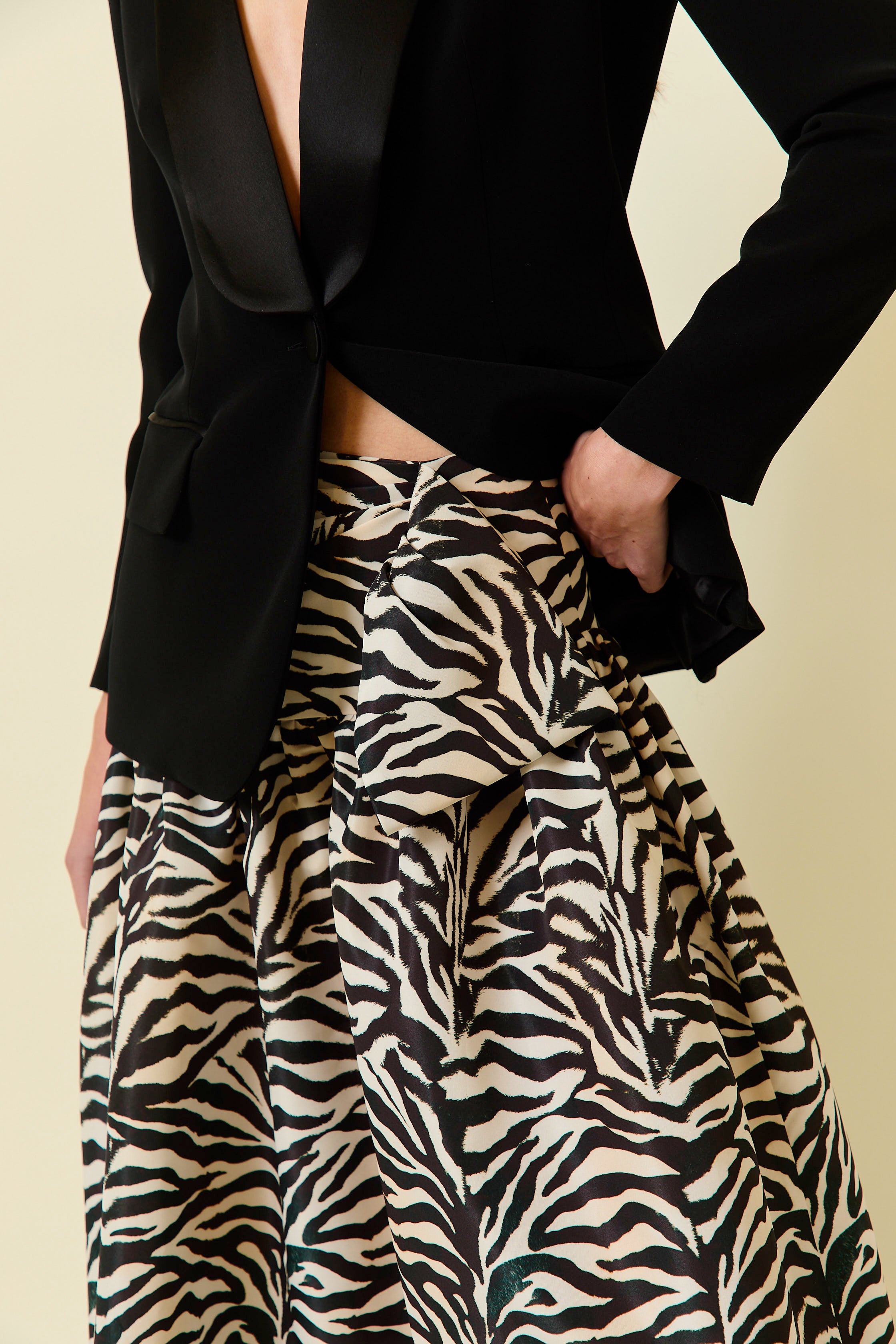 ZOE SKIRT