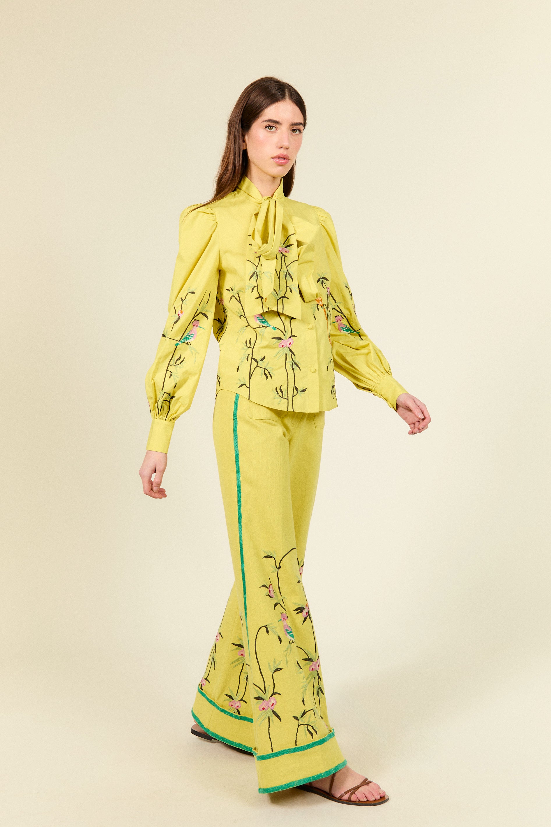 OLIVIA PANT - BY TATIANA DE NICOLAY