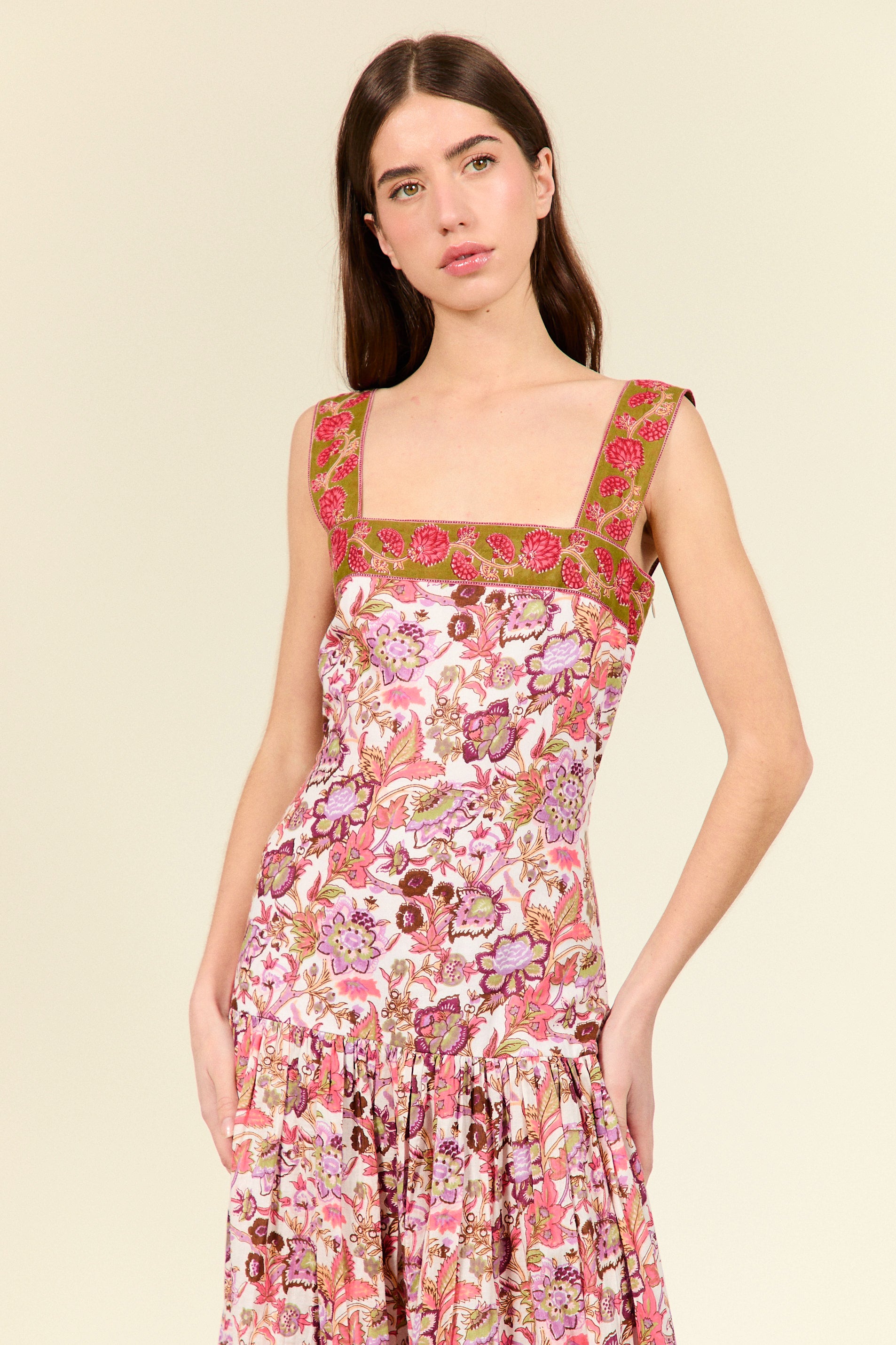 VESTIDO ZITA CORAL