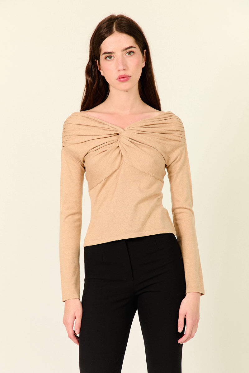 DANIELA CAMEL SWEATER